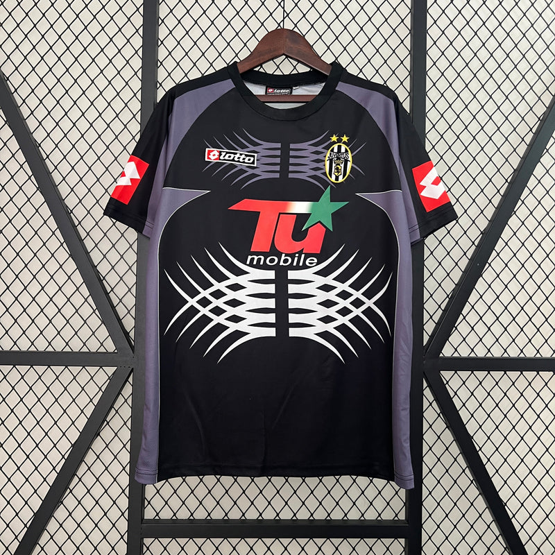 The Old Lady Bianconeri GOALKEEPER I 01/02 MAN (RETRO)